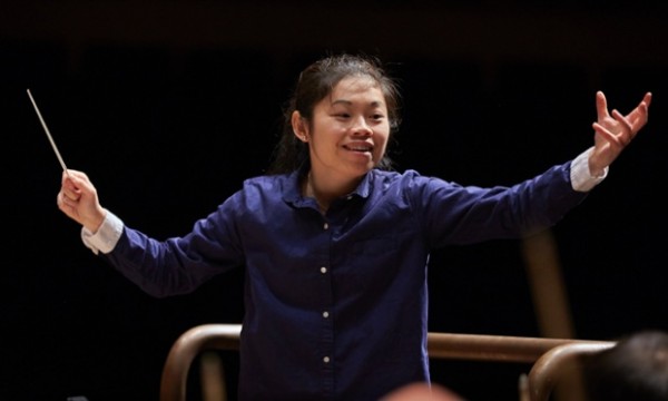 倫敦交響指揮比賽 首位女性得獎者華裔Elim Chan勝出 倫敦交響指揮比賽 首位女性得獎者華裔Elim Chan勝出